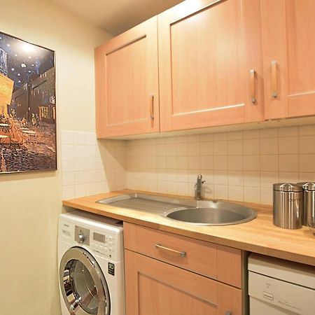 Joivy Classic Apt With Castle Views In Old Town Edinburgh Exterior photo